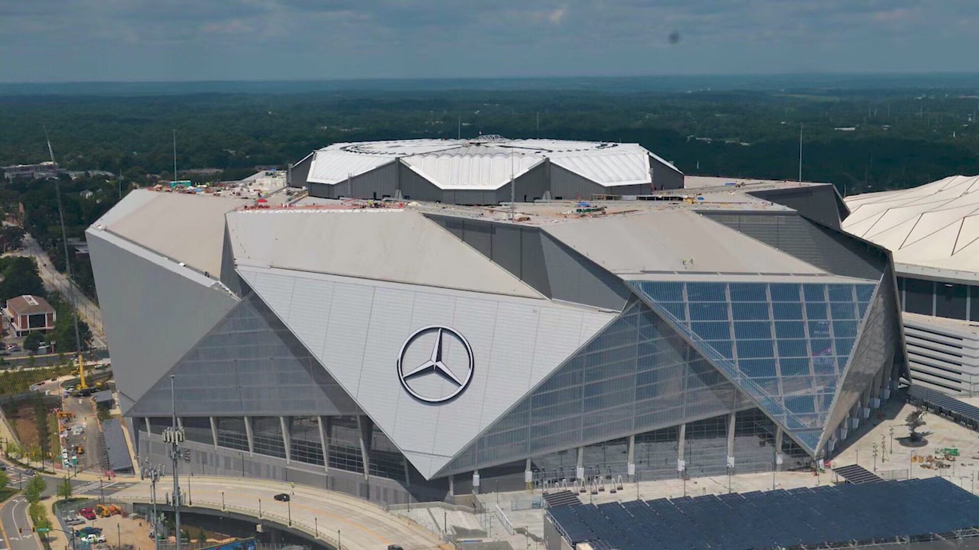 Mercedes-Benz Stadium exterior view